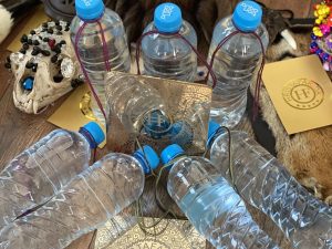 Заряженная вода ХФ в бутылках